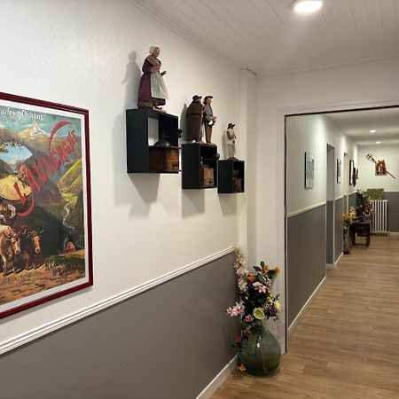 Auberge De La Normandie Junhac Экстерьер фото