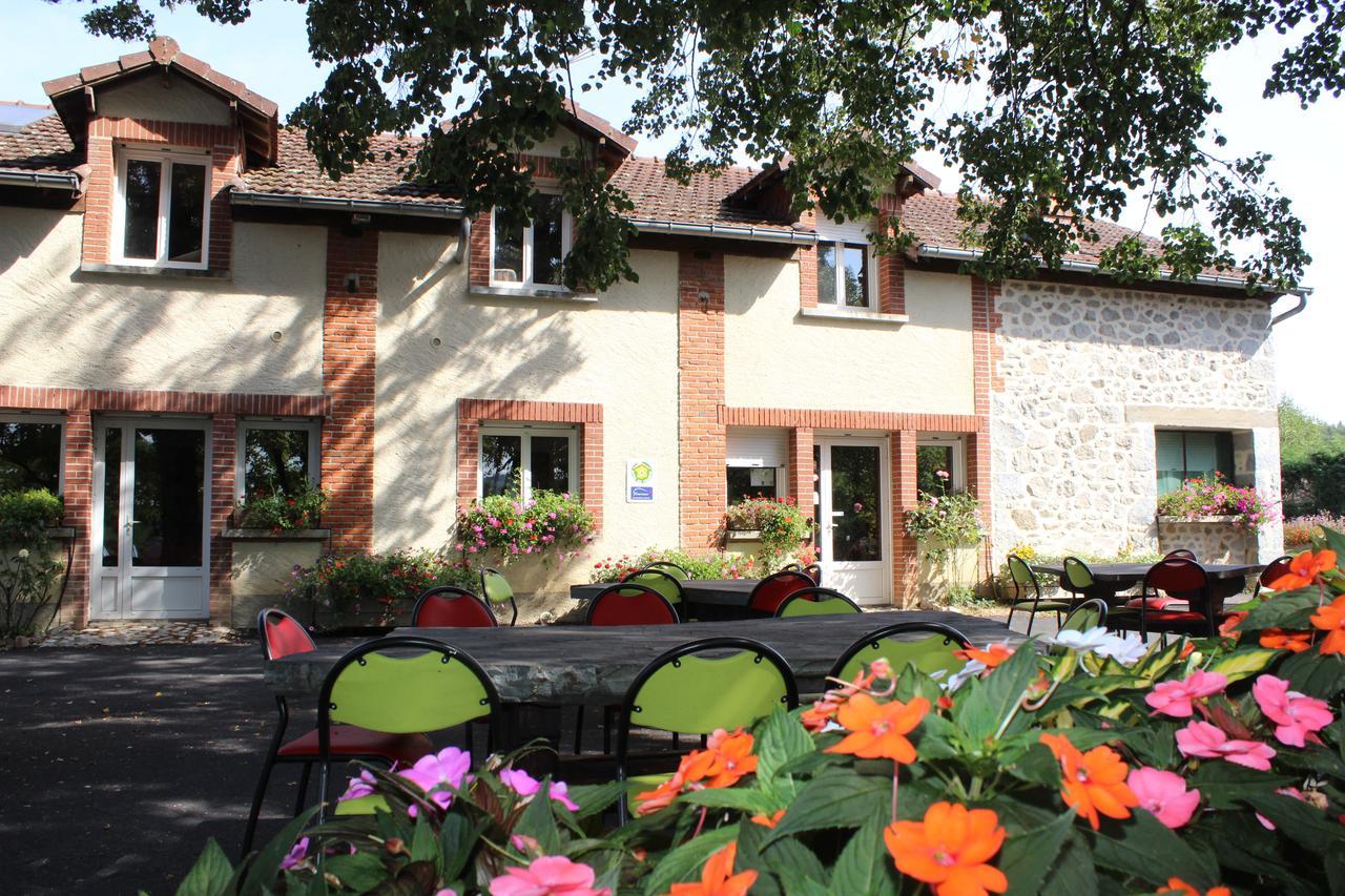 Auberge De La Normandie Junhac Экстерьер фото